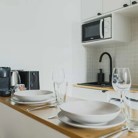 Charming - 2p- Trocadero *